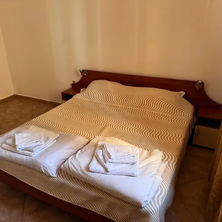 Гостьовий будинок Benadi 3*