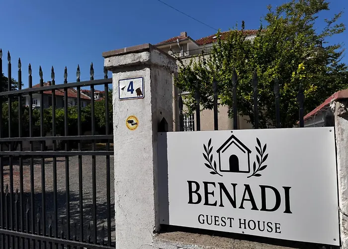 Гостьовий будинок Benadi 3*